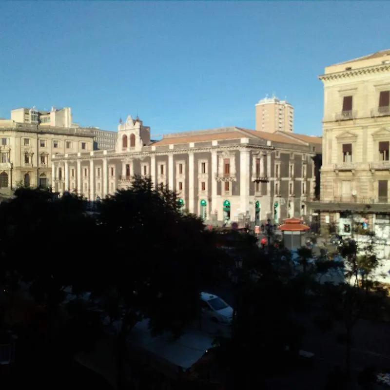 ** Guest house Da Gianni E Lucia Rooms With Bathroom In The City Center Catania Italy