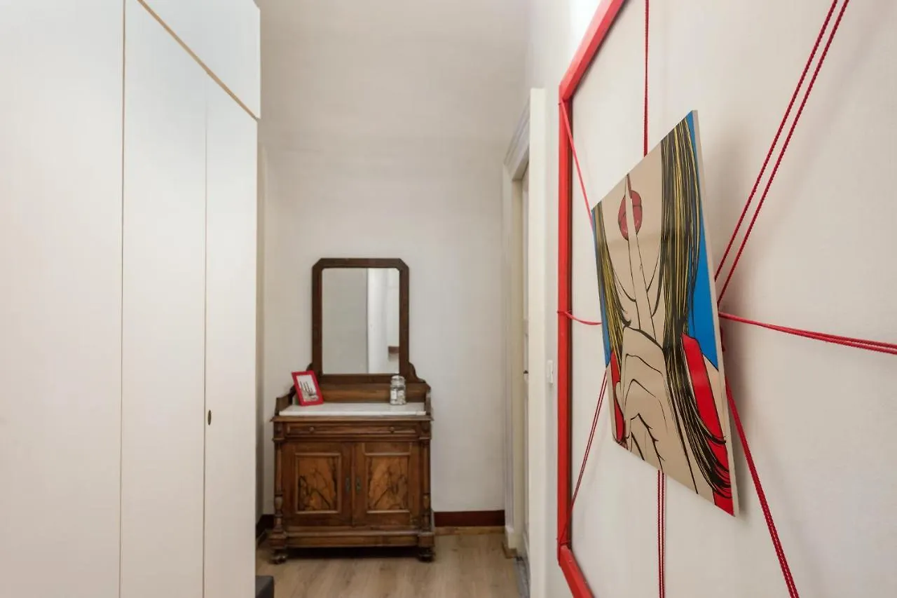 Guest house Da Gianni E Lucia Rooms With Bathroom In The City Center Catania