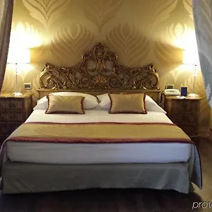 amadeus-venice.hotelslidodijesolo.com/