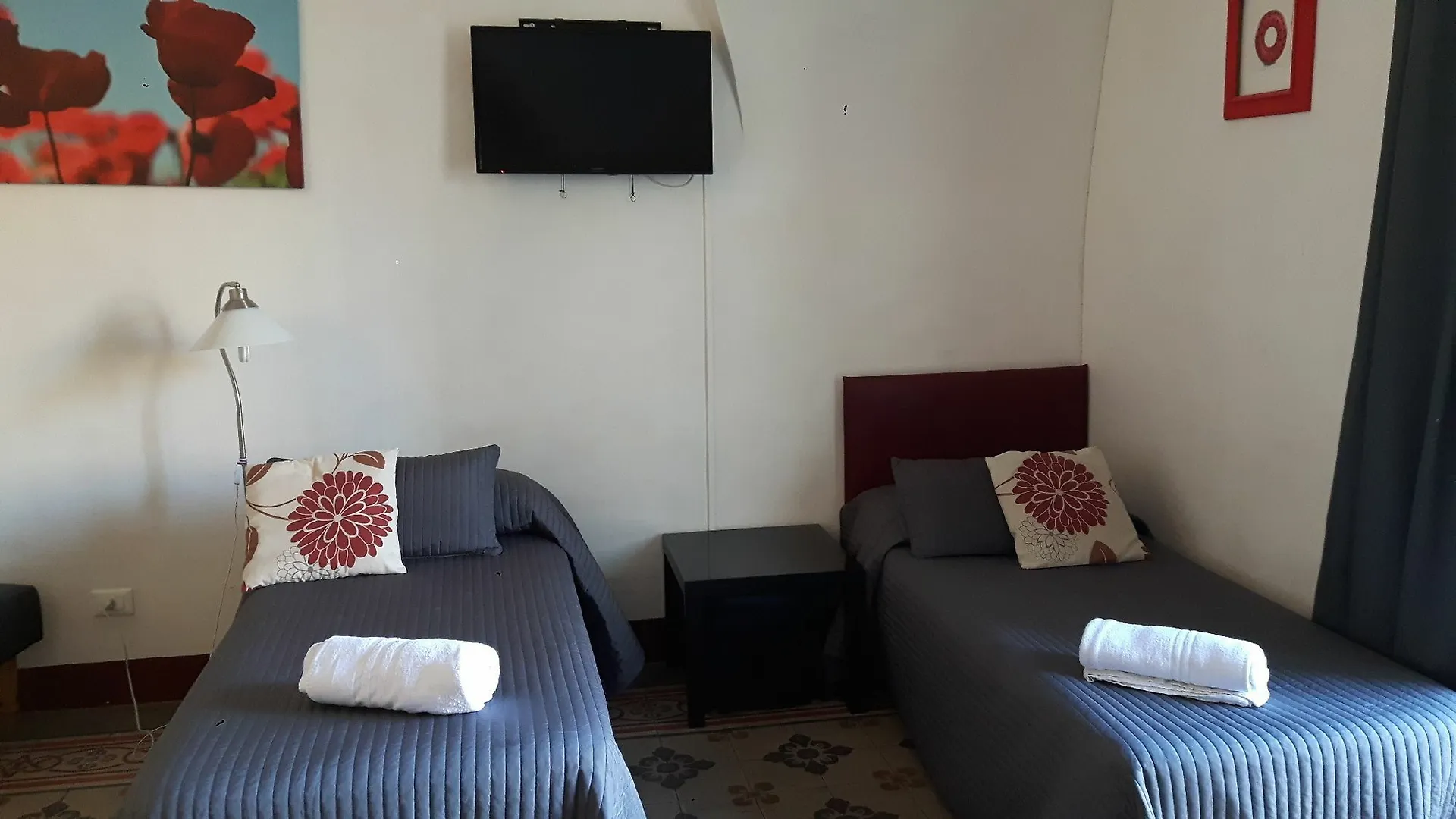 ** Guest house Da Gianni E Lucia Rooms With Bathroom In The City Center Catania Italy