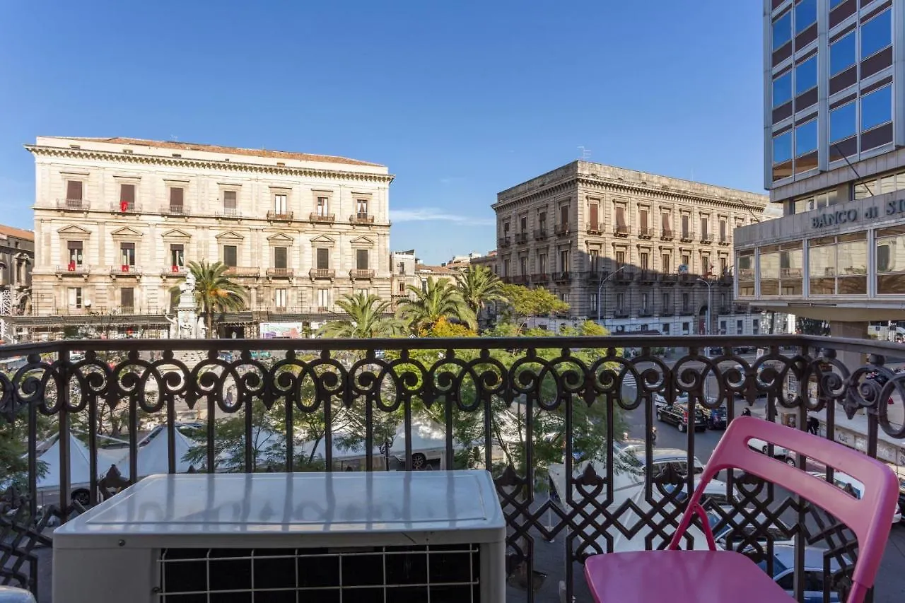 Da Gianni E Lucia Rooms With Bathroom In The City Center Catania Italy