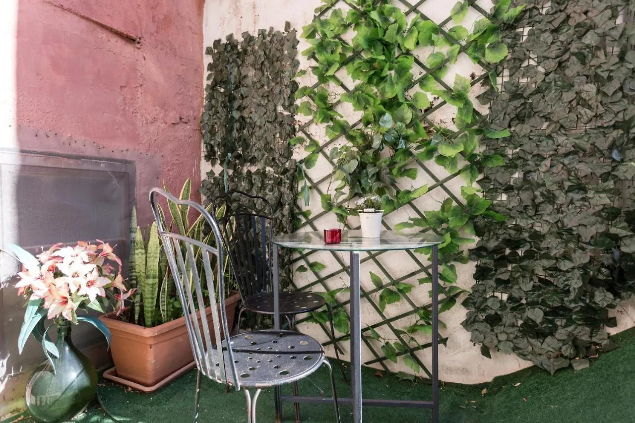 ** Guest house Da Gianni E Lucia Rooms With Bathroom In The City Center Catania Italy