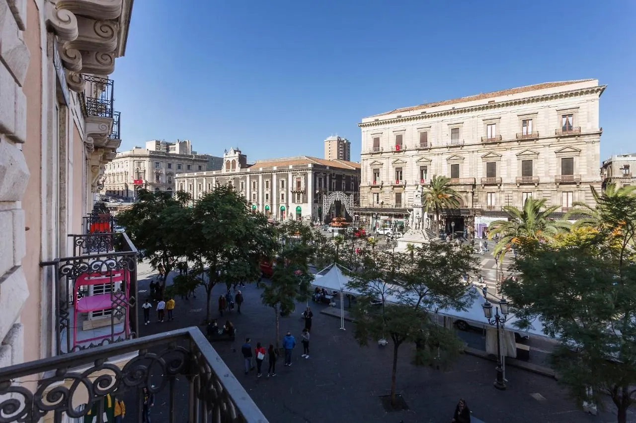 ** Guest house Da Gianni E Lucia Rooms With Bathroom In The City Center Catania Italy