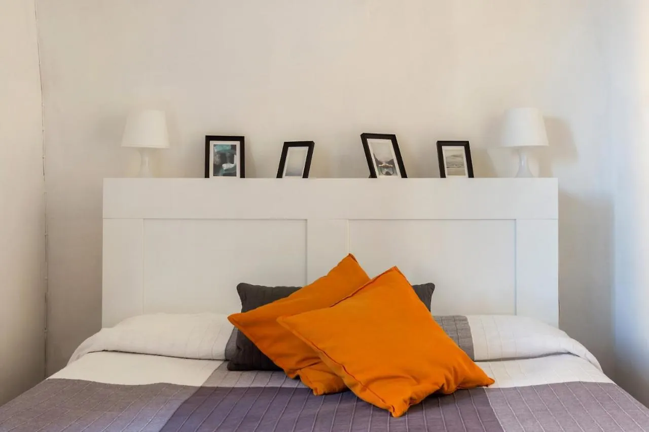 ** Guest house Da Gianni E Lucia Rooms With Bathroom In The City Center Catania Italy